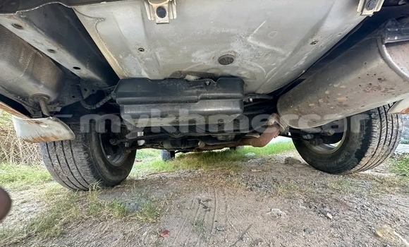 Buy Used Toyota Highlander White Car in Bavet in Svay Rieng Province Buy Used Toyota Highlander White Car in Bavet in Svay Rieng Province