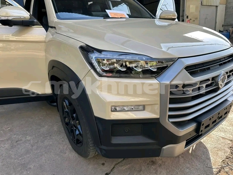 Big with watermark shuanghuan sceo svay rieng province bavet 9820