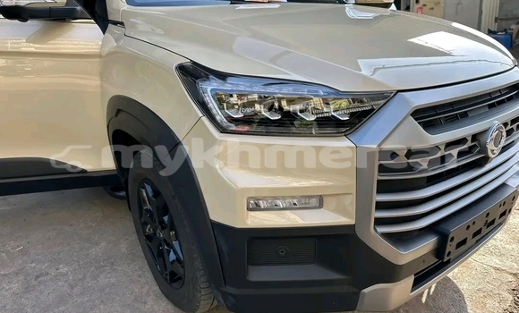 Buy Used ShuangHuan Sceo White Car in Bavet in Svay Rieng Province Buy Used ShuangHuan Sceo White Car in Bavet in Svay Rieng Province