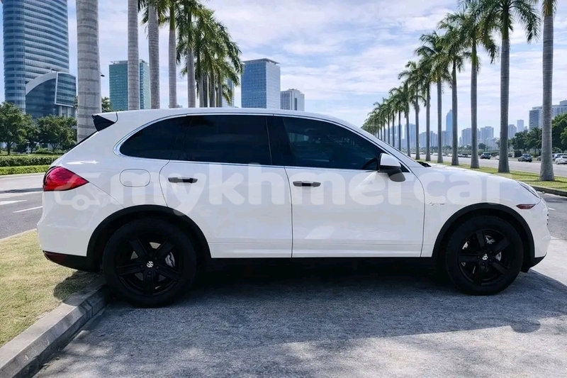 Big with watermark porsche cayenne svay rieng province bavet 9823
