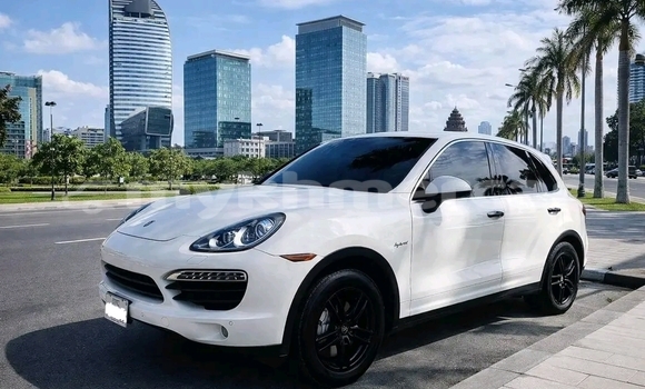 Buy Used Porsche Cayenne White Car in Bavet in Svay Rieng Province Buy Used Porsche Cayenne White Car in Bavet in Svay Rieng Province