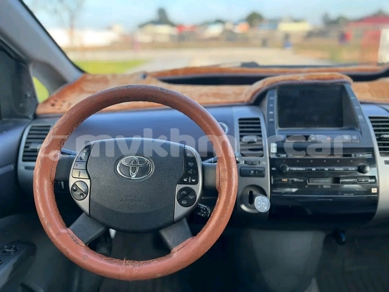 Big with watermark toyota prius svay rieng province bavet 9824