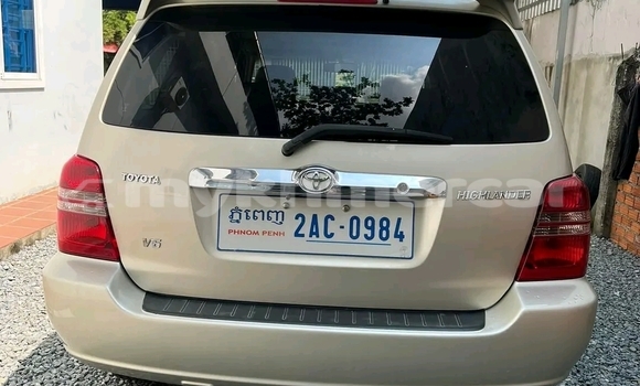 Buy Used Toyota Highlander Other Car in Chbar Mon in Kampong Speu Province