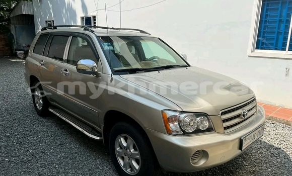 Buy Used Toyota Highlander Other Car in Chbar Mon in Kampong Speu Province Buy Used Toyota Highlander Other Car in Chbar Mon in Kampong Speu Province