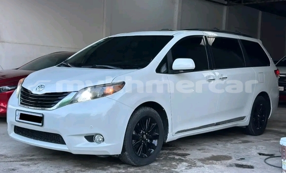 Buy Used Toyota Sienna White Car in Bavet in Svay Rieng Province Buy Used Toyota Sienna White Car in Bavet in Svay Rieng Province
