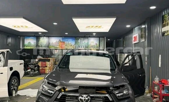 Buy Used Toyota Ractis Black Car in Chbar Mon in Kampong Speu Province Buy Used Toyota Ractis Black Car in Chbar Mon in Kampong Speu Province