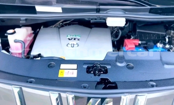 Buy Used Toyota Alphard White Car in Phnom Penh in Phnom Penh Buy Used Toyota Alphard White Car in Phnom Penh in Phnom Penh