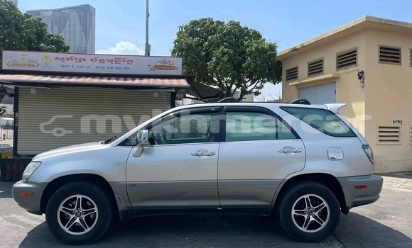 Buy Used Lexus RX 300 Other Car in Phnom Penh in Phnom Penh Buy Used Lexus RX 300 Other Car in Phnom Penh in Phnom Penh