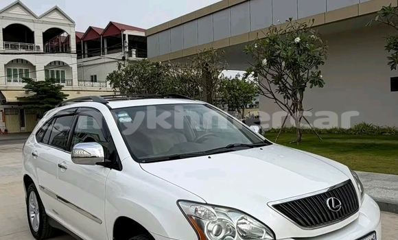 Buy Used Lexus RX White Car in Phnom Penh in Phnom Penh Buy Used Lexus RX White Car in Phnom Penh in Phnom Penh