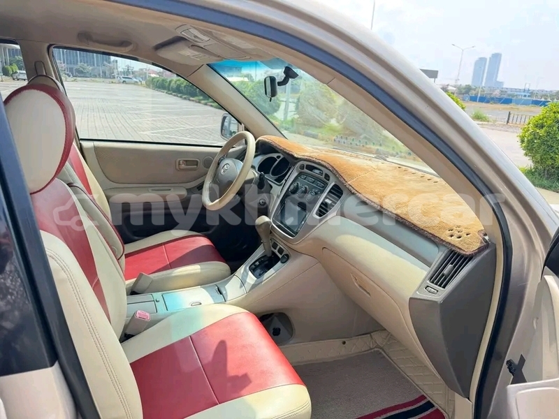 Big with watermark toyota highlander phnom penh phnom penh 9850