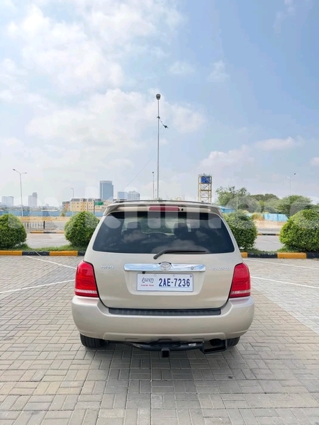 Big with watermark toyota highlander phnom penh phnom penh 9850