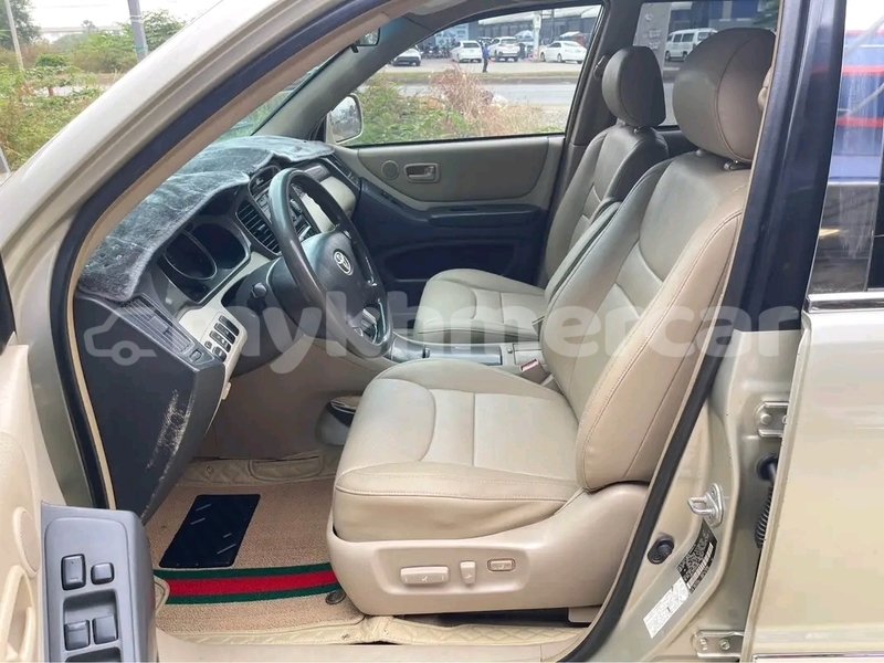 Big with watermark toyota highlander phnom penh phnom penh 9851