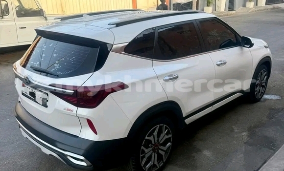 Buy Used Kia Sorento White Car in Phnom Penh in Phnom Penh Buy Used Kia Sorento White Car in Phnom Penh in Phnom Penh