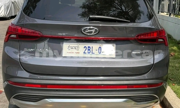 Buy Used Hyundai Santa Fe Black Car in Oudong in Kampong Speu Province Buy Used Hyundai Santa Fe Black Car in Oudong in Kampong Speu Province