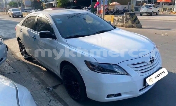 Acheter Occasion Voiture Toyota Camry Blanc à Poipet, Banteay Meanchey Province Acheter Occasion Voiture Toyota Camry Blanc à Poipet, Banteay Meanchey Province