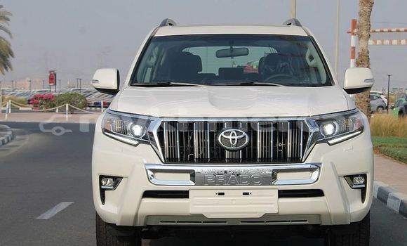 Buy Used Toyota Land Cruiser Prado White Car in Phnom Penh in Phnom Penh