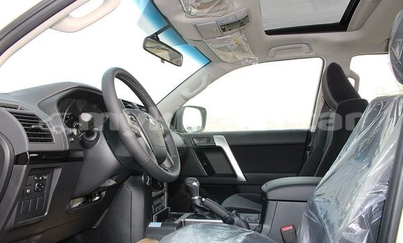 Buy Used Toyota Land Cruiser Prado White Car in Phnom Penh in Phnom Penh Buy Used Toyota Land Cruiser Prado White Car in Phnom Penh in Phnom Penh