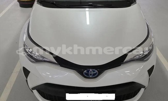 Buy Used Toyota C-HR White Car in Phnom Penh in Phnom Penh Buy Used Toyota C-HR White Car in Phnom Penh in Phnom Penh