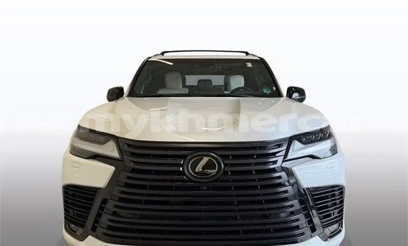 Buy Used Lexus LX White Car in Phnom Penh in Phnom Penh
