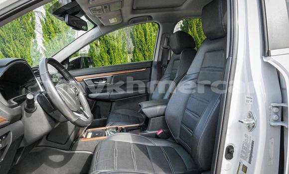 Buy Used Honda CR–V White Car in Phnom Penh in Phnom Penh Buy Used Honda CR–V White Car in Phnom Penh in Phnom Penh