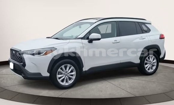 Buy Used Toyota Corolla Cross White Car in Banteay Meanchey in Banteay Meanchey Province Buy Used Toyota Corolla Cross White Car in Banteay Meanchey in Banteay Meanchey Province