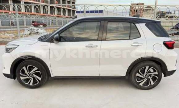 Buy Used Toyota Ractis Other Car in Bavet in Svay Rieng Province