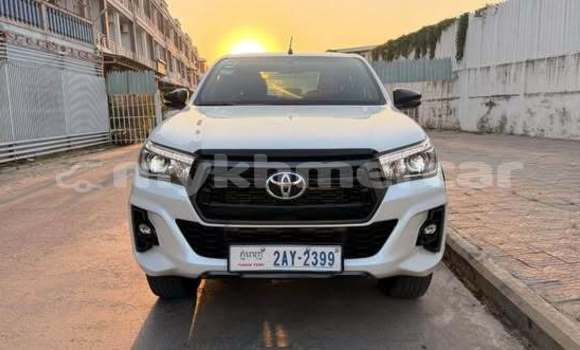 Buy Used Toyota Hilux Other Car in Bavet in Svay Rieng Province