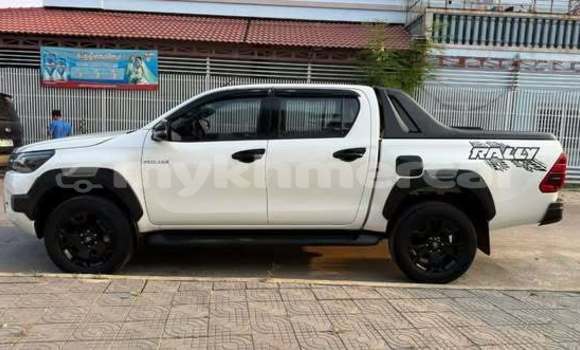 Buy Used Toyota RAV4 Other Car in Bavet in Svay Rieng Province
