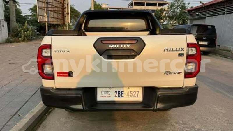 Big with watermark toyota rav4 svay rieng province bavet 9933