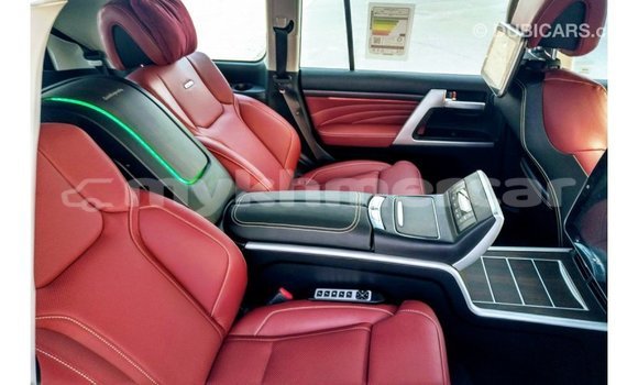 Acheter Import Voiture Toyota Land Cruiser Noir à Import - Dubai, Kampot Province Acheter Import Voiture Toyota Land Cruiser Noir à Import - Dubai, Kampot Province