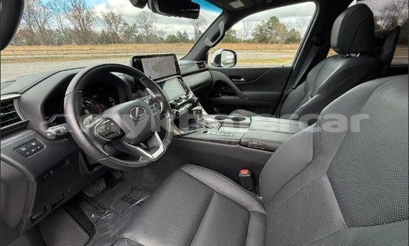 Buy Used Lexus LX White Car in Chbar Mon in Kampong Speu Province Buy Used Lexus LX White Car in Chbar Mon in Kampong Speu Province