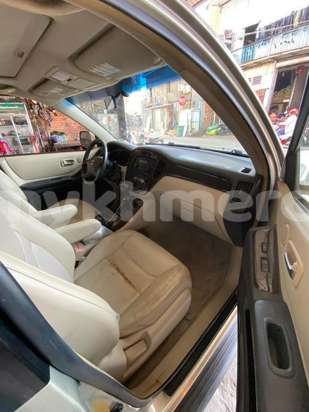 Big with watermark toyota highlander phnom penh phnom penh 9942