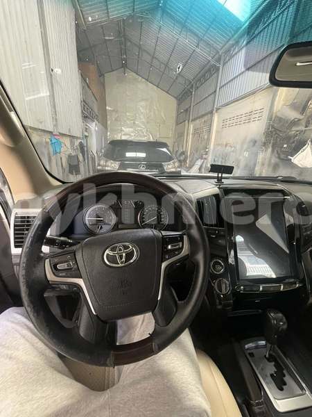 Big with watermark toyota highlander phnom penh phnom penh 9944