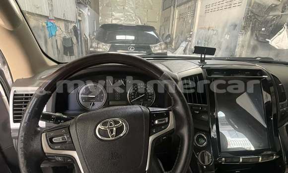 Buy Used Toyota Highlander White Car in Phnom Penh in Phnom Penh Buy Used Toyota Highlander White Car in Phnom Penh in Phnom Penh