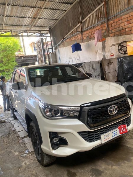 Big with watermark toyota hilux phnom penh phnom penh 9945