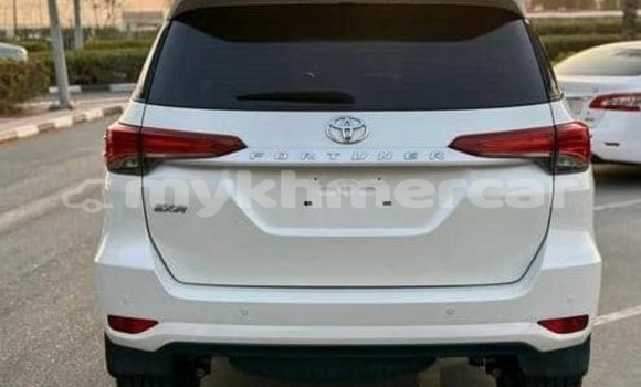 ទិញ បានប្រើ Toyota Fortuner White ឡាន} ក្នុង Phnom Penh ក្នុង Phnom Penh ទិញ បានប្រើ Toyota Fortuner White ឡាន} ក្នុង Phnom Penh ក្នុង Phnom Penh