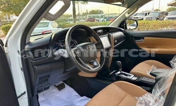 ទិញ បានប្រើ Toyota Fortuner White ឡាន} ក្នុង Phnom Penh ក្នុង Phnom Penh ទិញ បានប្រើ Toyota Fortuner White ឡាន} ក្នុង Phnom Penh ក្នុង Phnom Penh