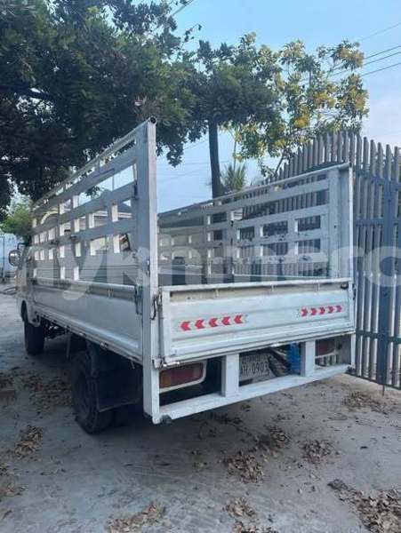 Big with watermark hyundai pony svay rieng province bavet 9950