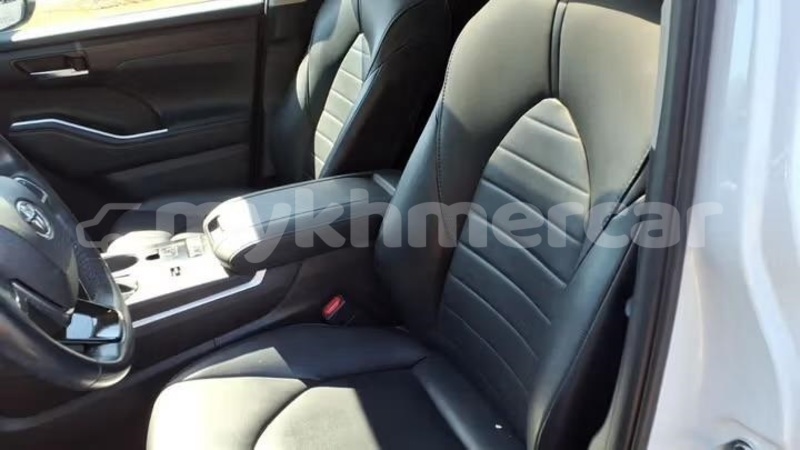 Big with watermark toyota highlander phnom penh phnom penh 9956