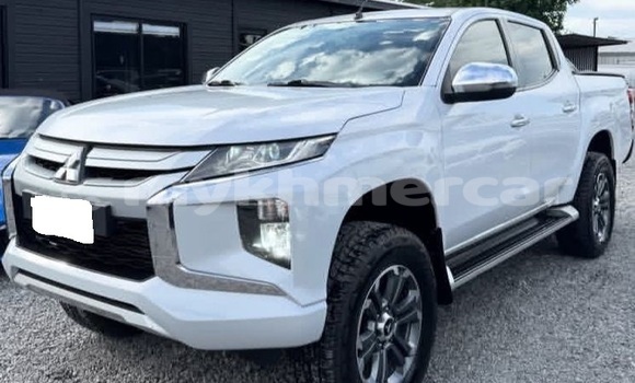 Buy Used Mitsubishi L200 White Car in Phnom Penh in Phnom Penh Buy Used Mitsubishi L200 White Car in Phnom Penh in Phnom Penh