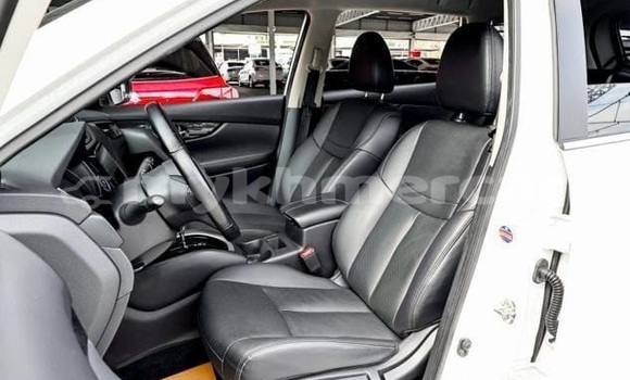 Buy Used Nissan X–Trail White Car in Phnom Penh in Phnom Penh Buy Used Nissan X–Trail White Car in Phnom Penh in Phnom Penh