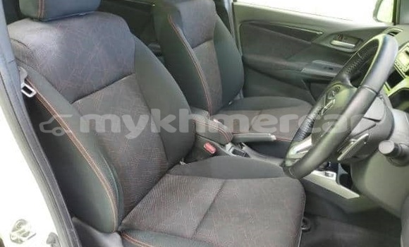 Buy Used Honda FIT White Car in Phnom Penh in Phnom Penh Buy Used Honda FIT White Car in Phnom Penh in Phnom Penh