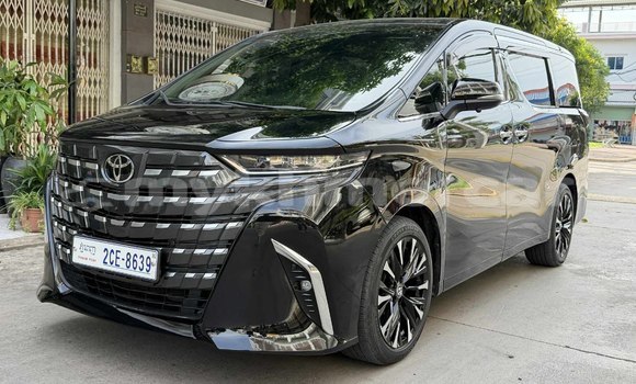 Buy Used Toyota Alphard Black Car in Phnom Penh in Phnom Penh