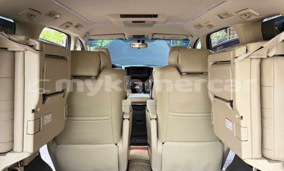 Buy Used Toyota Alphard Black Car in Phnom Penh in Phnom Penh Buy Used Toyota Alphard Black Car in Phnom Penh in Phnom Penh