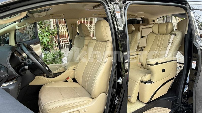 Big with watermark toyota alphard phnom penh phnom penh 9962