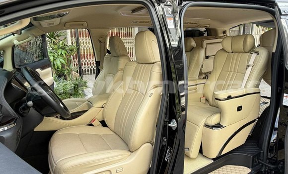 Buy Used Toyota Alphard Black Car in Phnom Penh in Phnom Penh Buy Used Toyota Alphard Black Car in Phnom Penh in Phnom Penh