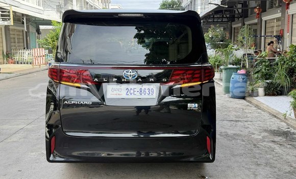 Buy Used Toyota Alphard Black Car in Phnom Penh in Phnom Penh Buy Used Toyota Alphard Black Car in Phnom Penh in Phnom Penh