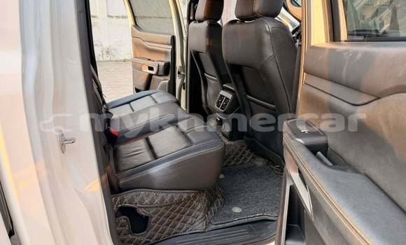 Buy Used Ford Windstar White Car in Phnom Penh in Phnom Penh Buy Used Ford Windstar White Car in Phnom Penh in Phnom Penh