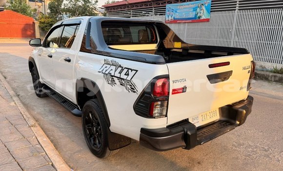 Buy Used Toyota Hilux White Car in Phnom Penh in Phnom Penh Buy Used Toyota Hilux White Car in Phnom Penh in Phnom Penh