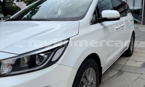 Acheter Occasion Voiture Kia Carnival Blanc à Phnom Penh, Phnom Penh Acheter Occasion Voiture Kia Carnival Blanc à Phnom Penh, Phnom Penh